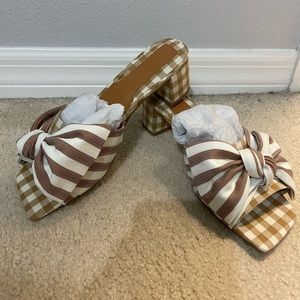 Jagger size 9 sandal.